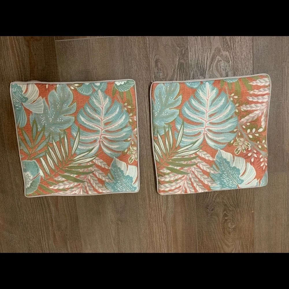 Tropical Leaf Pattern Throw Pillows